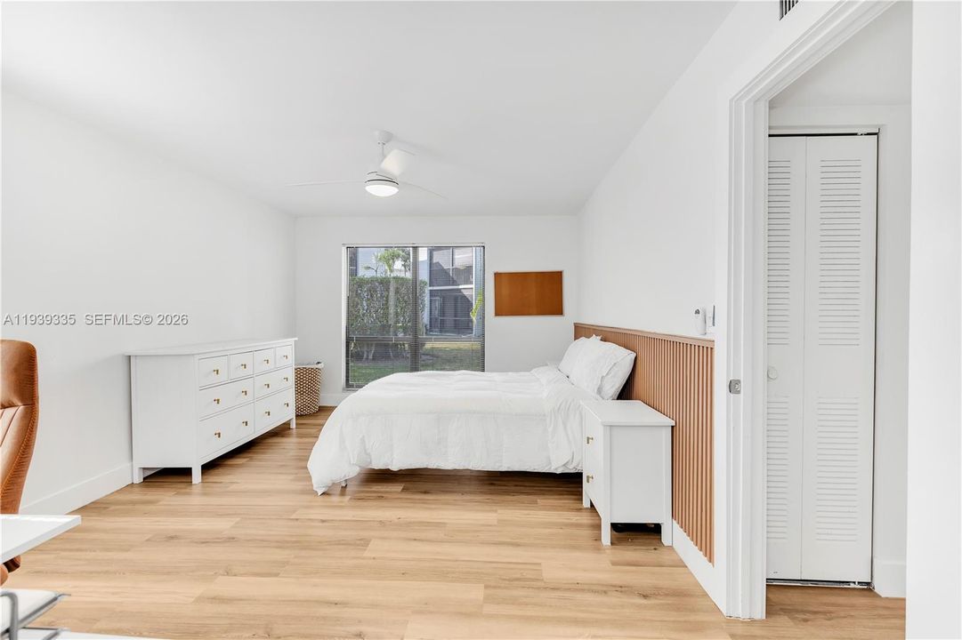 En Venta: $280,000 (2 camas, 2 baños, 1056 Pies cuadrados)