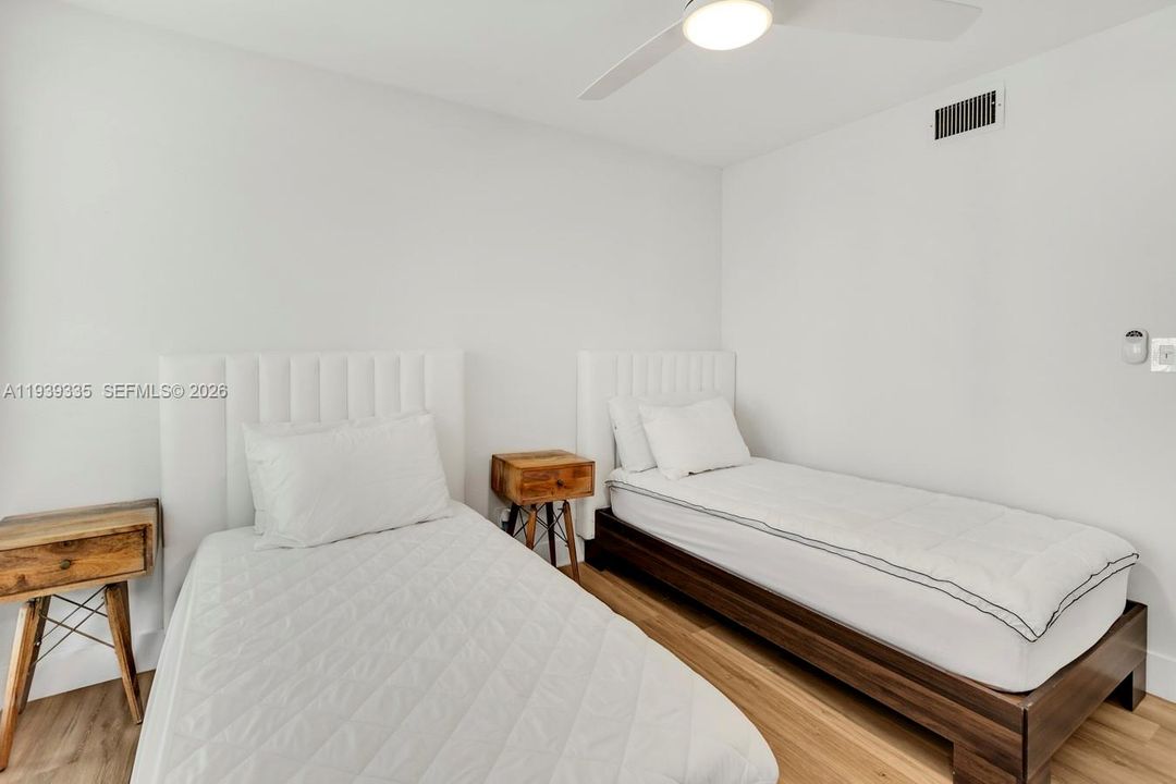 En Venta: $280,000 (2 camas, 2 baños, 1056 Pies cuadrados)