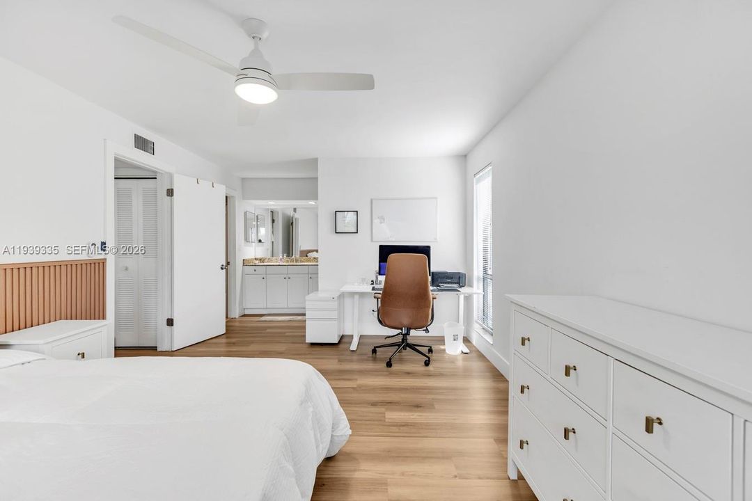 En Venta: $280,000 (2 camas, 2 baños, 1056 Pies cuadrados)