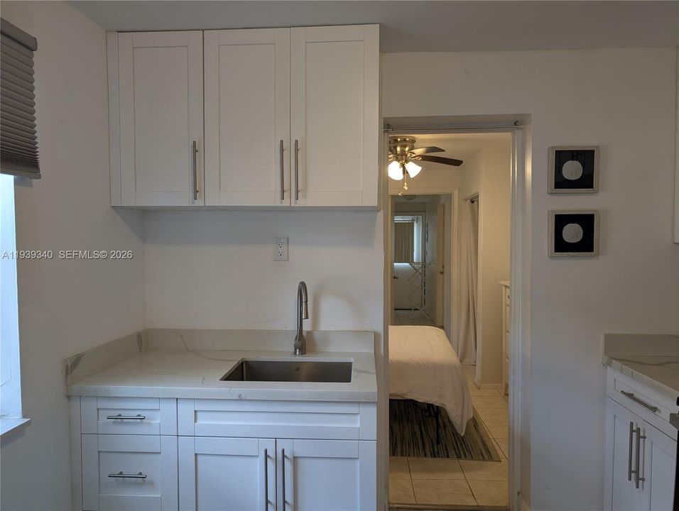 В аренду: $4,250 (3 спален, 2 ванн, 1086 Квадратных фут)