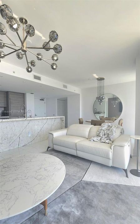 For Rent: $5,600 (3 beds, 2 baths, 1218 Square Feet)