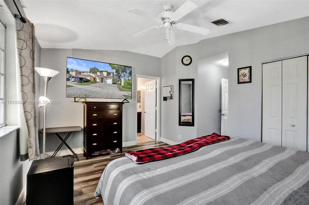 待售: $475,000 (4 贝兹, 2 浴室, 1848 平方英尺)