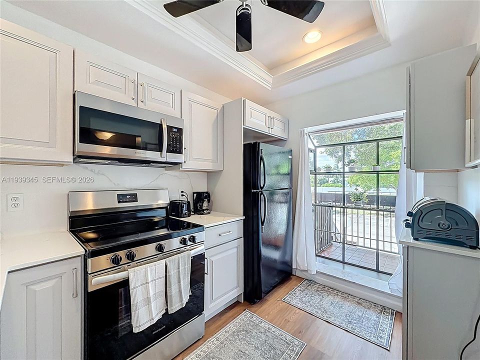 For Rent: $1,950 (2 beds, 2 baths, 1100 Square Feet)