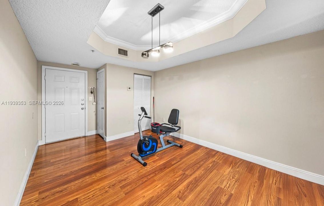 For Sale: $2,550 (0 beds, 0 baths, 1130 Square Feet)