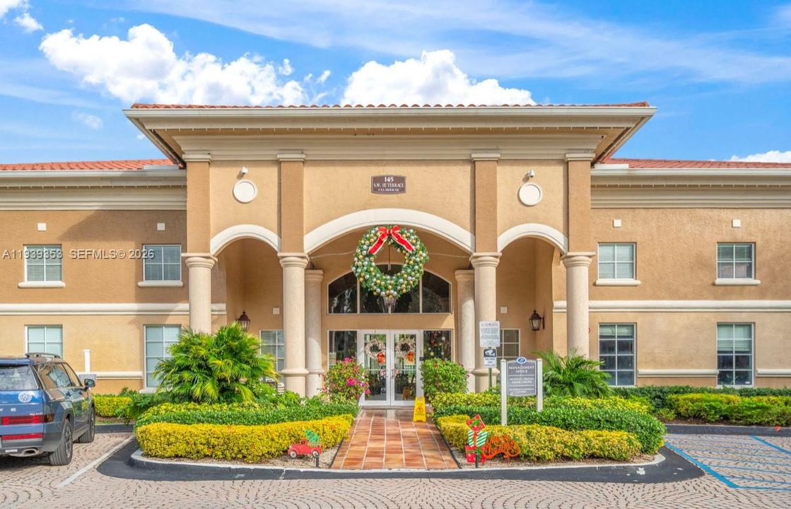 For Sale: $2,550 (0 beds, 0 baths, 1130 Square Feet)