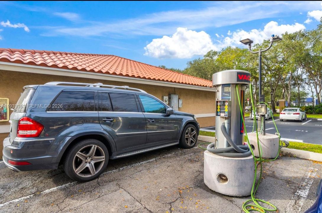 For Sale: $2,550 (0 beds, 0 baths, 1130 Square Feet)