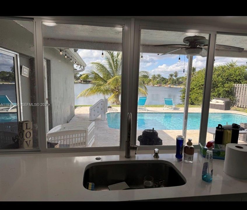 En Renta: $5,000 (4 camas, 2 baños, 1819 Pies cuadrados)