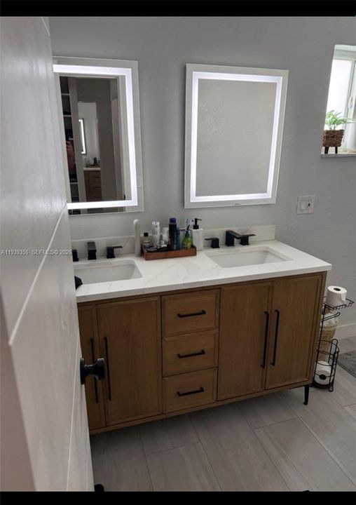 En Renta: $5,000 (4 camas, 2 baños, 1819 Pies cuadrados)