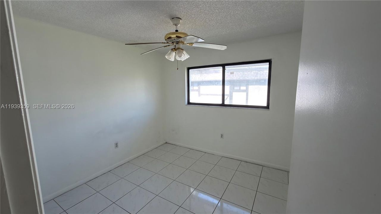 For Rent: $2,150 (3 beds, 2 baths, 1065 Square Feet)