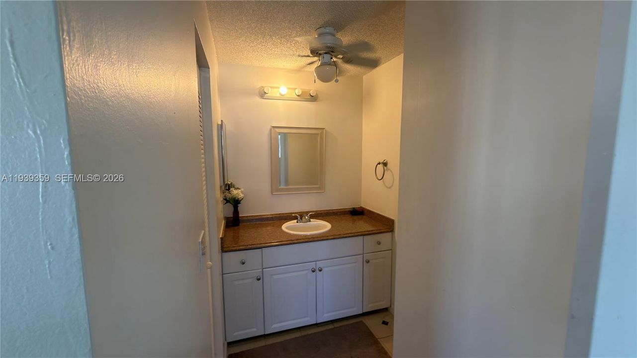 For Rent: $2,150 (3 beds, 2 baths, 1065 Square Feet)