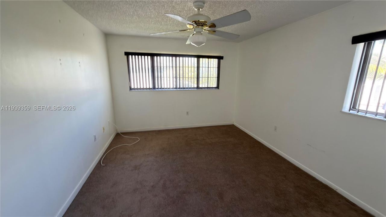 For Rent: $2,150 (3 beds, 2 baths, 1065 Square Feet)