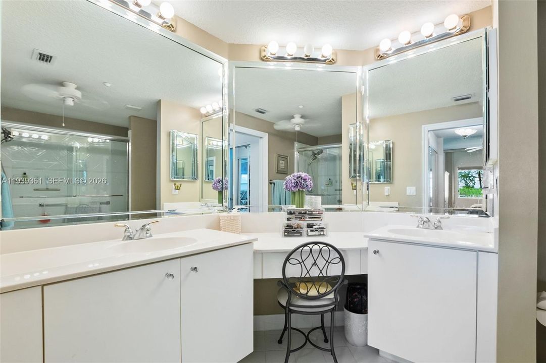 待售: $242,000 (2 贝兹, 2 浴室, 1508 平方英尺)