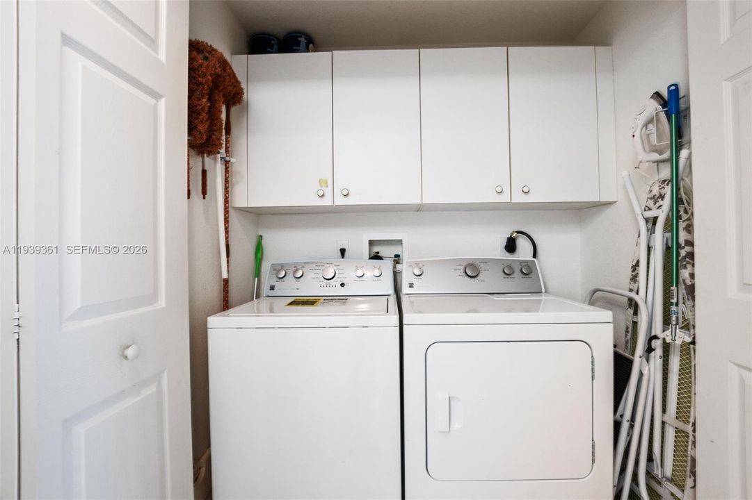 待售: $242,000 (2 贝兹, 2 浴室, 1508 平方英尺)