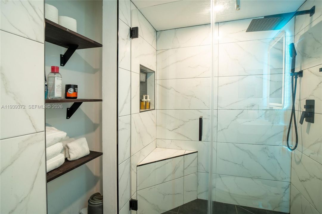 En Venta: $245,000 (1 camas, 1 baños, 750 Pies cuadrados)