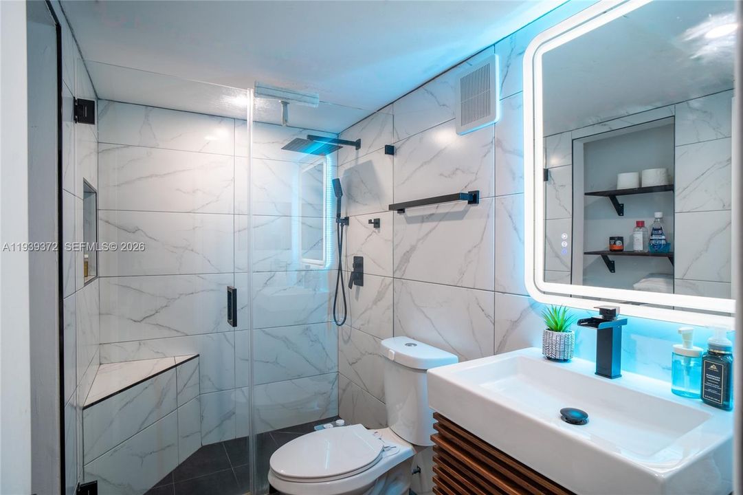 En Venta: $245,000 (1 camas, 1 baños, 750 Pies cuadrados)