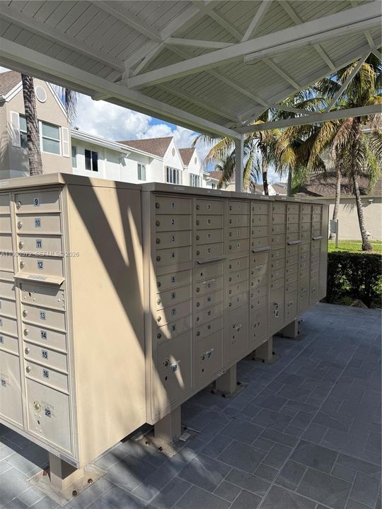 En Venta: $245,000 (1 camas, 1 baños, 750 Pies cuadrados)