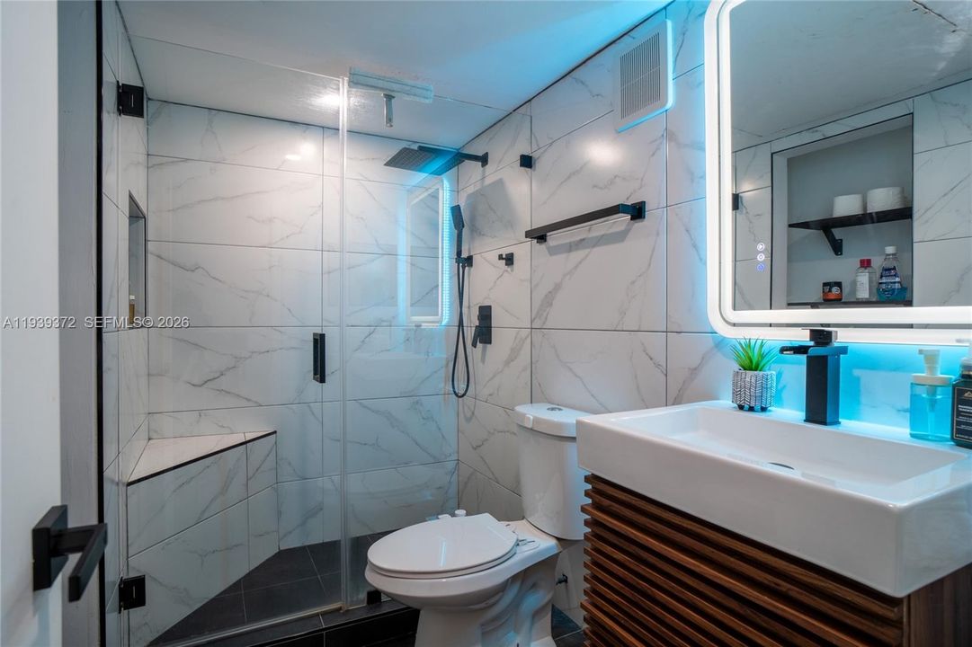 En Venta: $245,000 (1 camas, 1 baños, 750 Pies cuadrados)