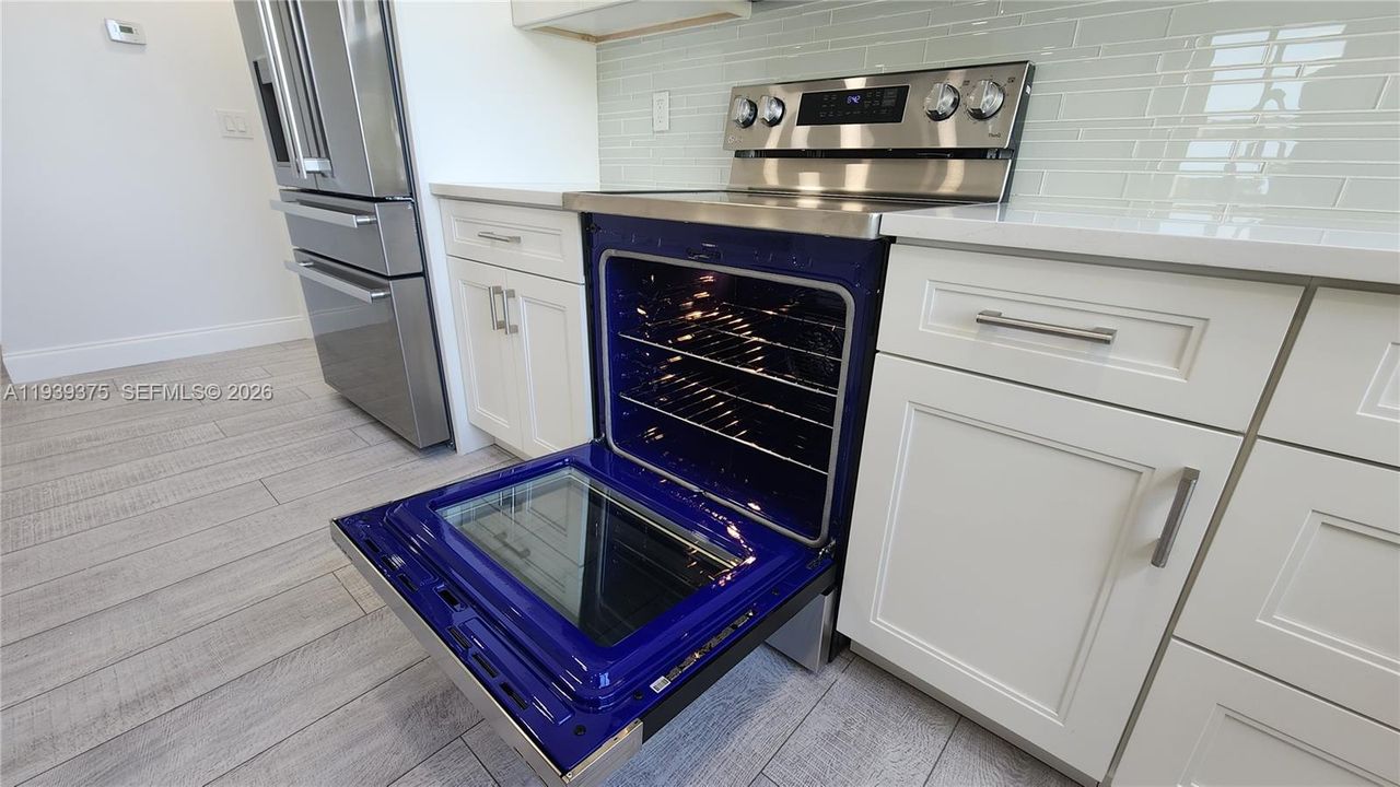 В аренду: $2,100 (1 спален, 1 ванн, 758 Квадратных фут)