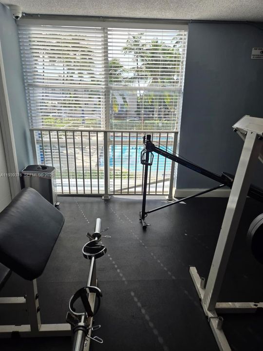 For Rent: $1,850 (1 beds, 1 baths, 620 Square Feet)