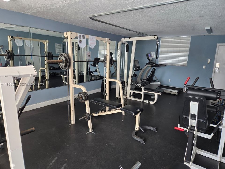 For Rent: $1,850 (1 beds, 1 baths, 620 Square Feet)