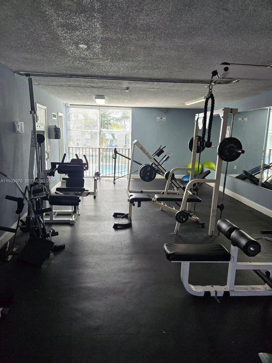 For Rent: $1,850 (1 beds, 1 baths, 620 Square Feet)