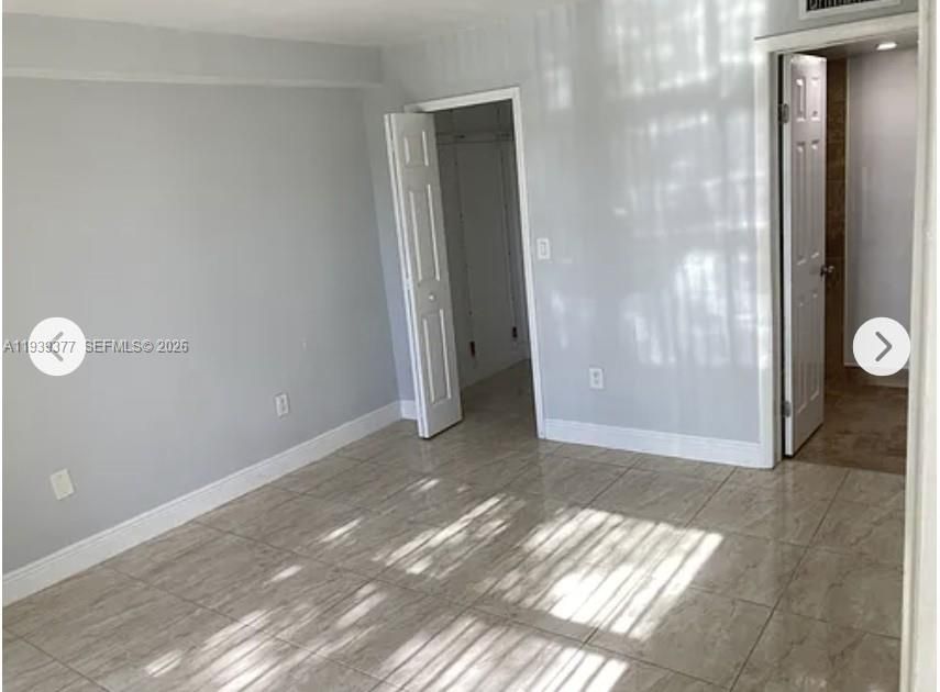 For Sale: $260,000 (2 beds, 2 baths, 898 Square Feet)