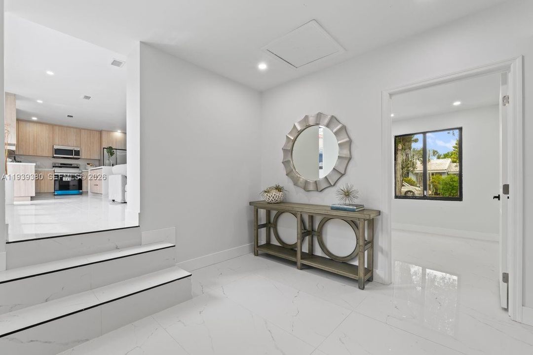 На продажу: $1,250,000 (4 спален, 3 ванн, 2023 Квадратных фут)