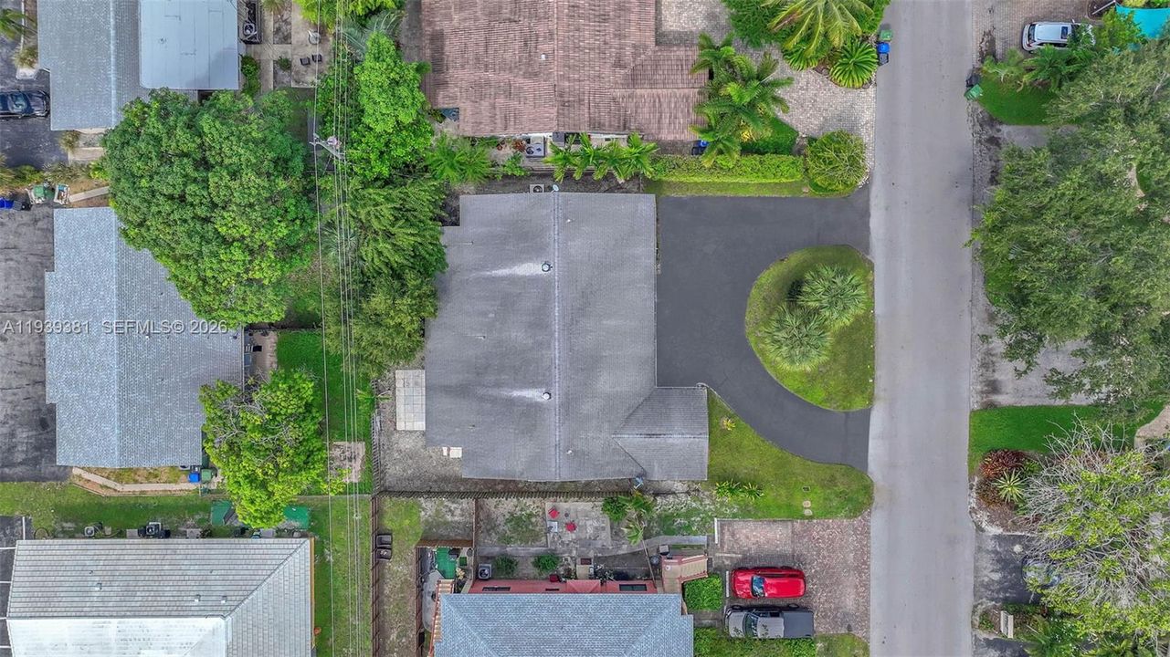 For Rent: $2,400 (2 beds, 2 baths, 1315 Square Feet)