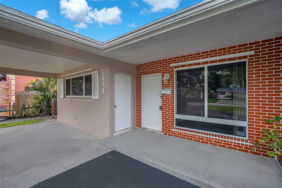 For Rent: $2,400 (2 beds, 2 baths, 1315 Square Feet)