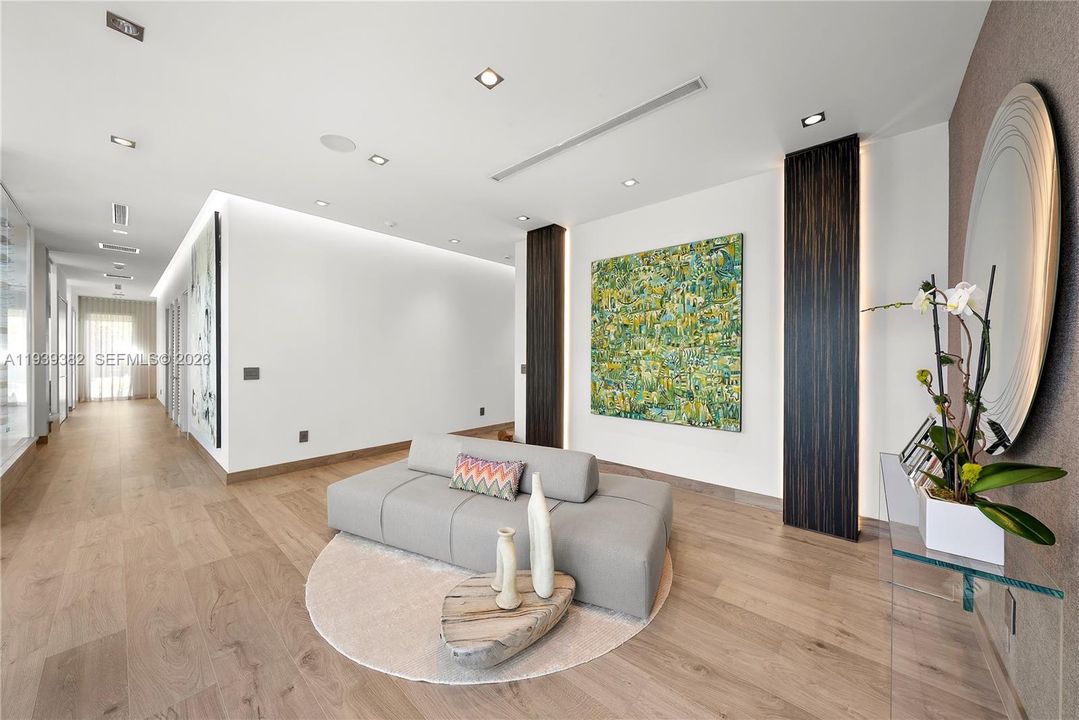 На продажу: $7,800,000 (7 спален, 8 ванн, 6541 Квадратных фут)