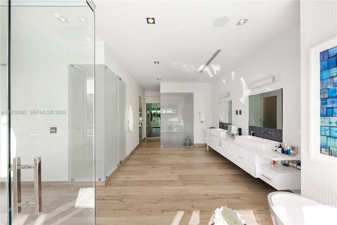 На продажу: $7,800,000 (7 спален, 8 ванн, 6541 Квадратных фут)