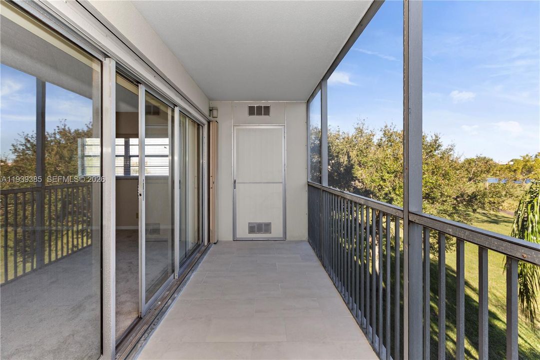 В аренду: $2,350 (2 спален, 2 ванн, 1507 Квадратных фут)