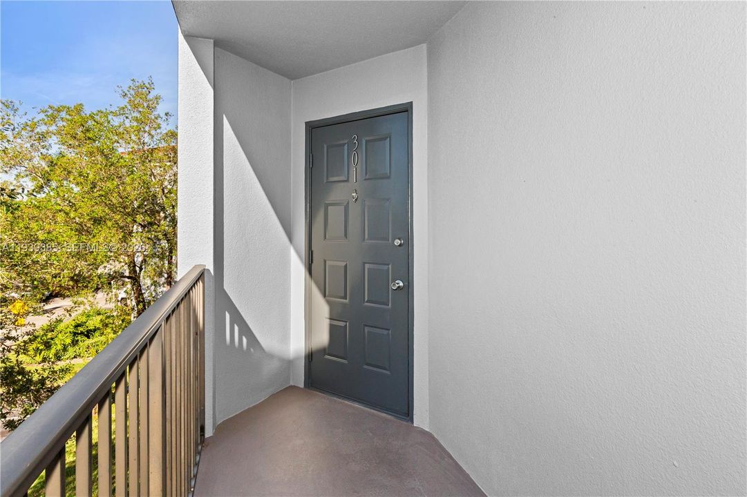 В аренду: $2,350 (2 спален, 2 ванн, 1507 Квадратных фут)