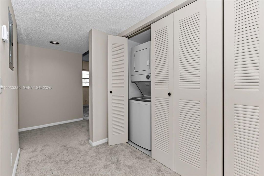 В аренду: $2,350 (2 спален, 2 ванн, 1507 Квадратных фут)