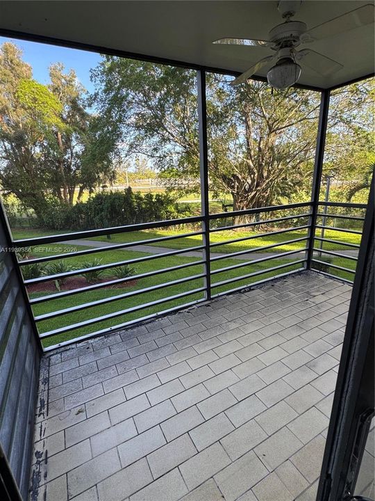 En Venta: $130,000 (2 camas, 2 baños, 980 Pies cuadrados)