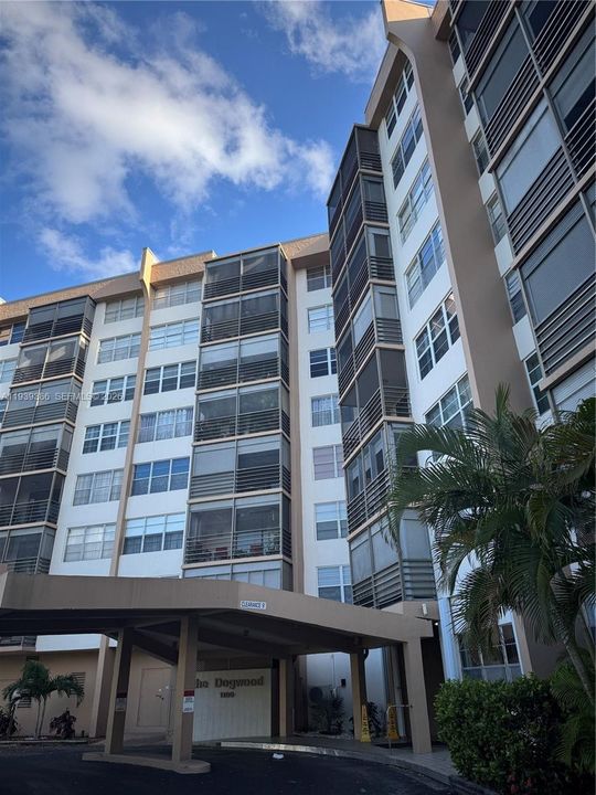 En Venta: $130,000 (2 camas, 2 baños, 980 Pies cuadrados)