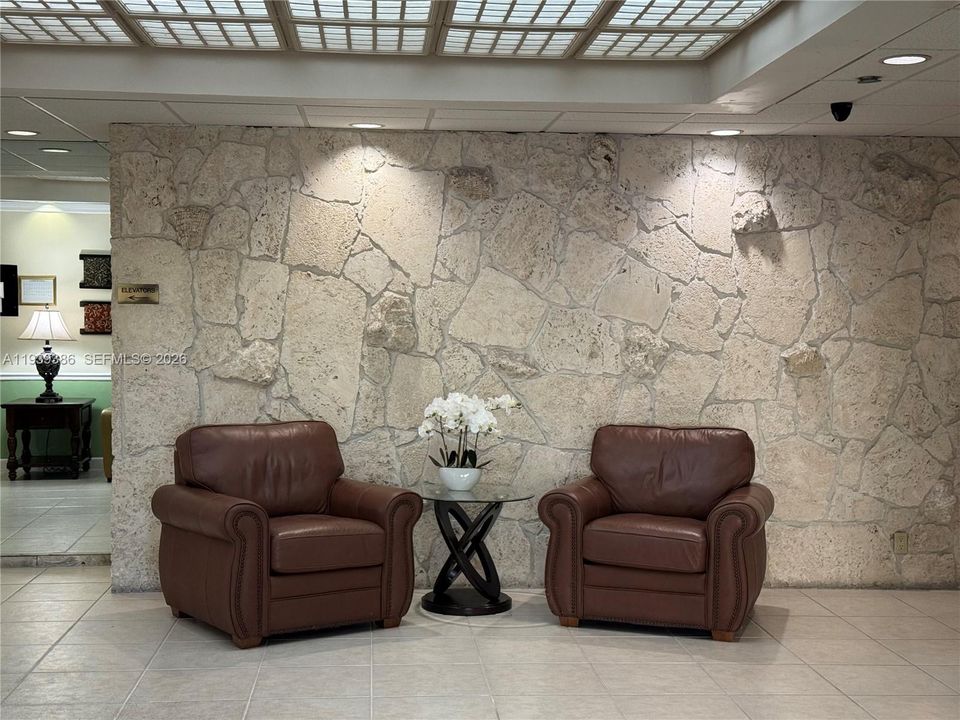 En Venta: $130,000 (2 camas, 2 baños, 980 Pies cuadrados)