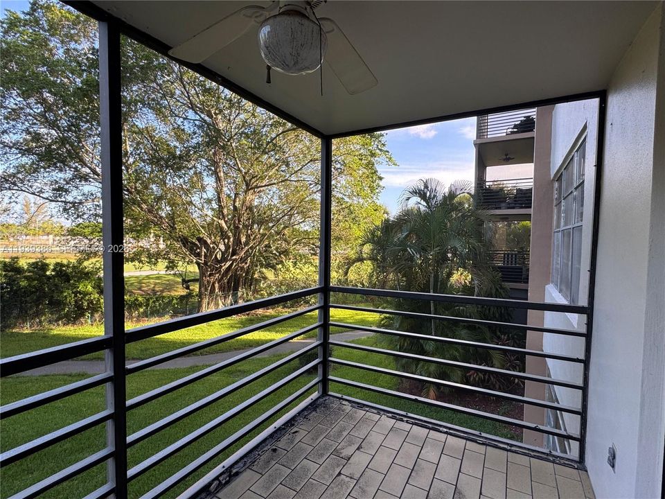 En Venta: $130,000 (2 camas, 2 baños, 980 Pies cuadrados)