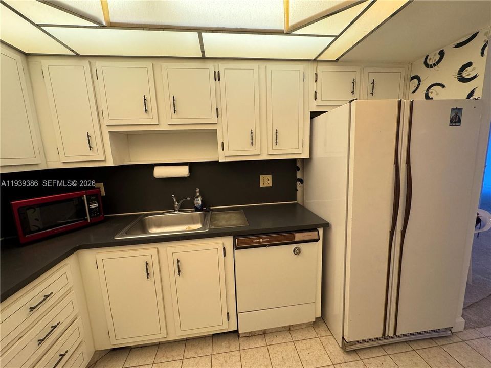 En Venta: $130,000 (2 camas, 2 baños, 980 Pies cuadrados)