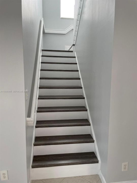 En Renta: $4,900 (4 camas, 3 baños, 2263 Pies cuadrados)