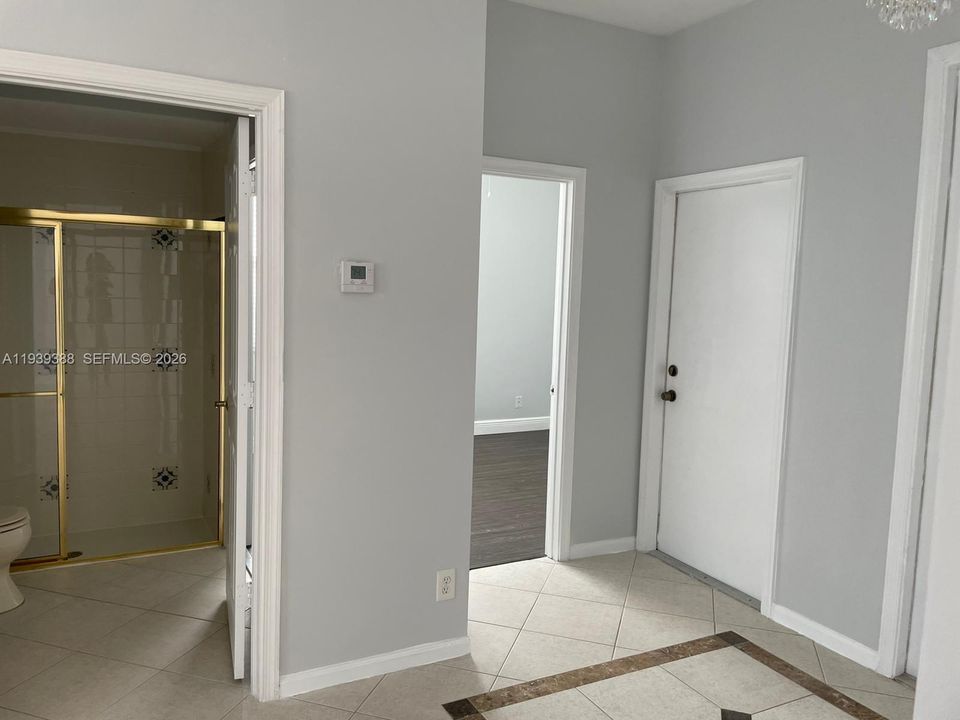 En Renta: $4,900 (4 camas, 3 baños, 2263 Pies cuadrados)