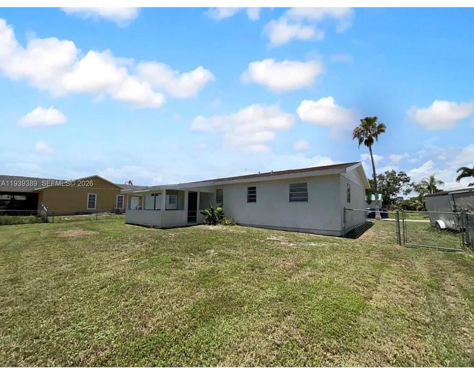 出租: $2,500 (2 贝兹, 2 浴室, 1026 平方英尺)