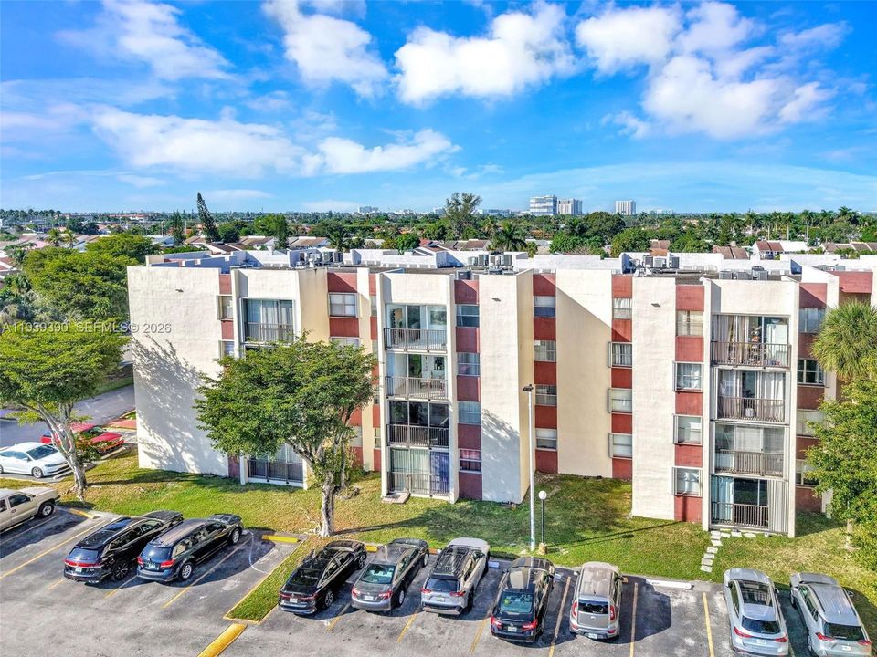 En Venta: $299,000 (2 camas, 2 baños, 1086 Pies cuadrados)