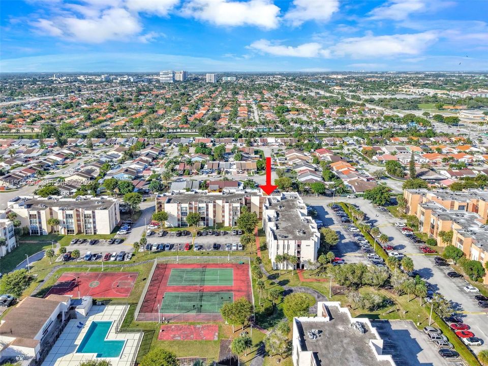 En Venta: $299,000 (2 camas, 2 baños, 1086 Pies cuadrados)