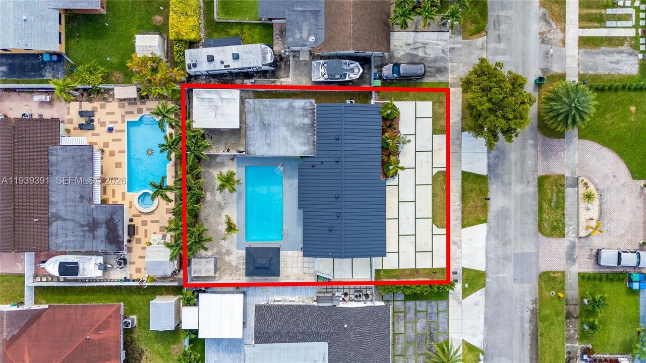 待售: $847,500 (4 贝兹, 2 浴室, 1653 平方英尺)