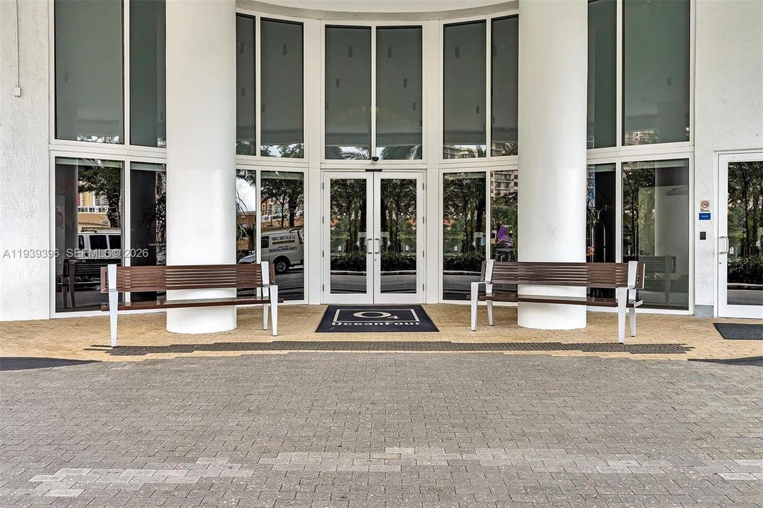 En Venta: $1,699,999 (2 camas, 2 baños, 1886 Pies cuadrados)