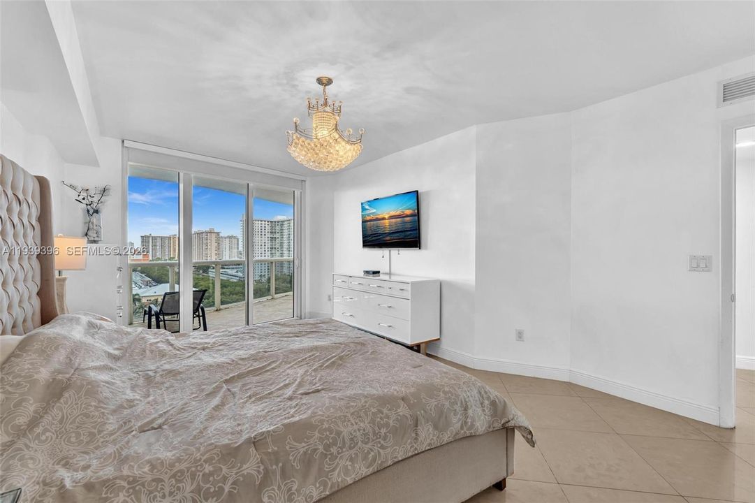 En Venta: $1,699,999 (2 camas, 2 baños, 1886 Pies cuadrados)