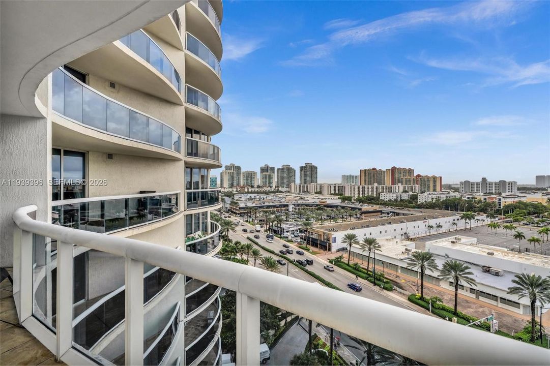 En Venta: $1,699,999 (2 camas, 2 baños, 1886 Pies cuadrados)