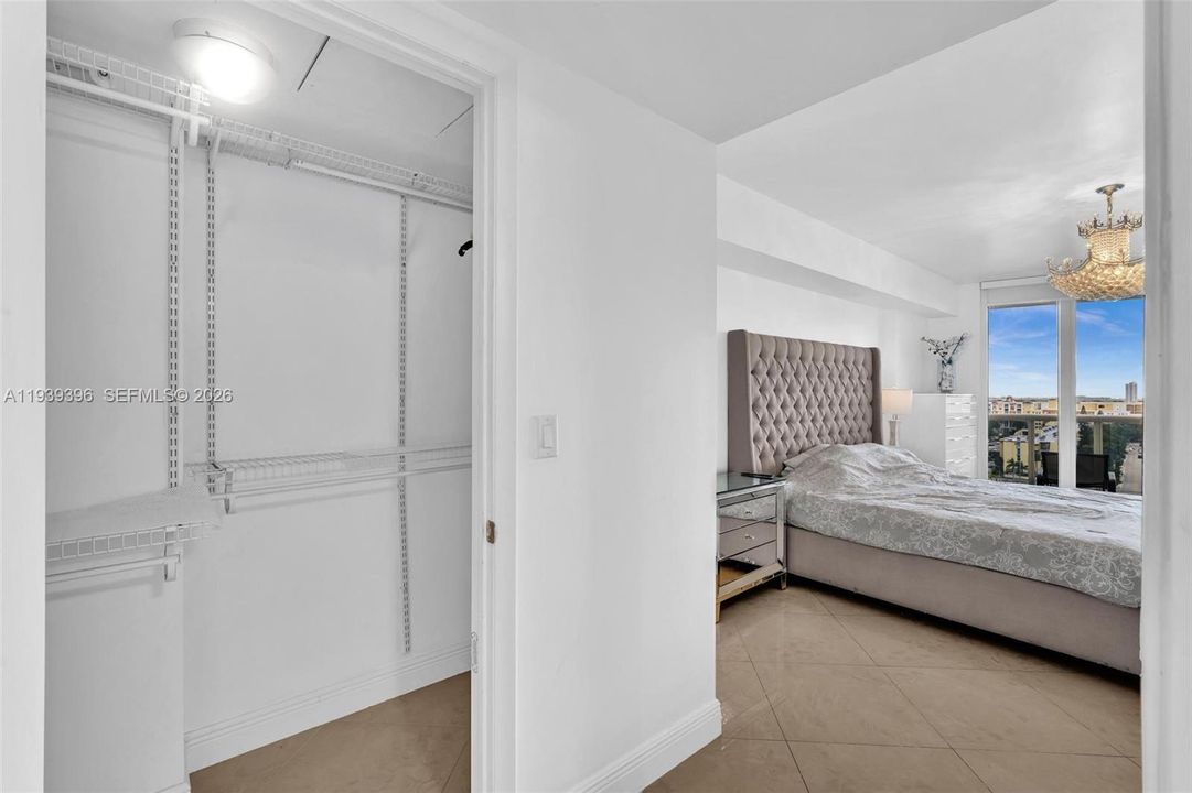 En Venta: $1,699,999 (2 camas, 2 baños, 1886 Pies cuadrados)