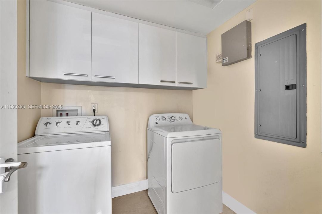 En Venta: $1,699,999 (2 camas, 2 baños, 1886 Pies cuadrados)